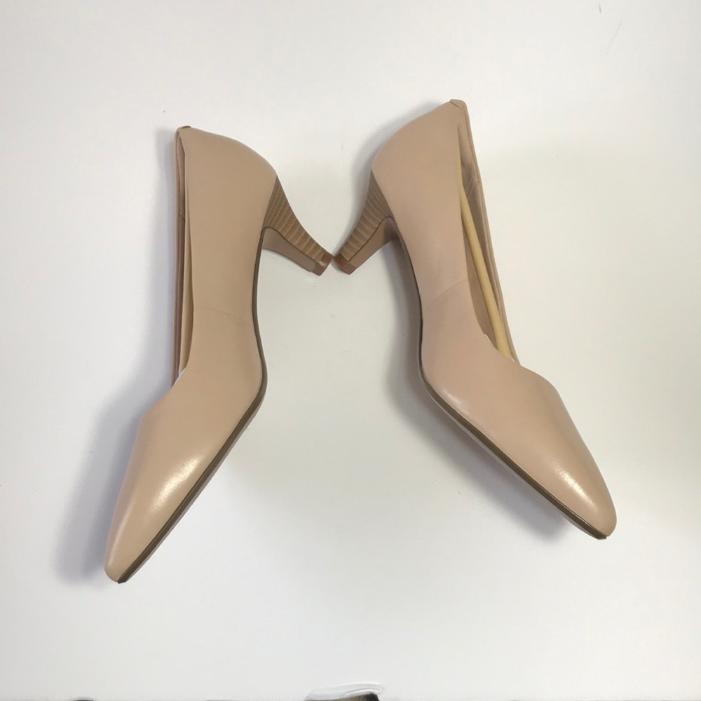 Clarks Linvale Jerica Collection Leather Pumps - image 4